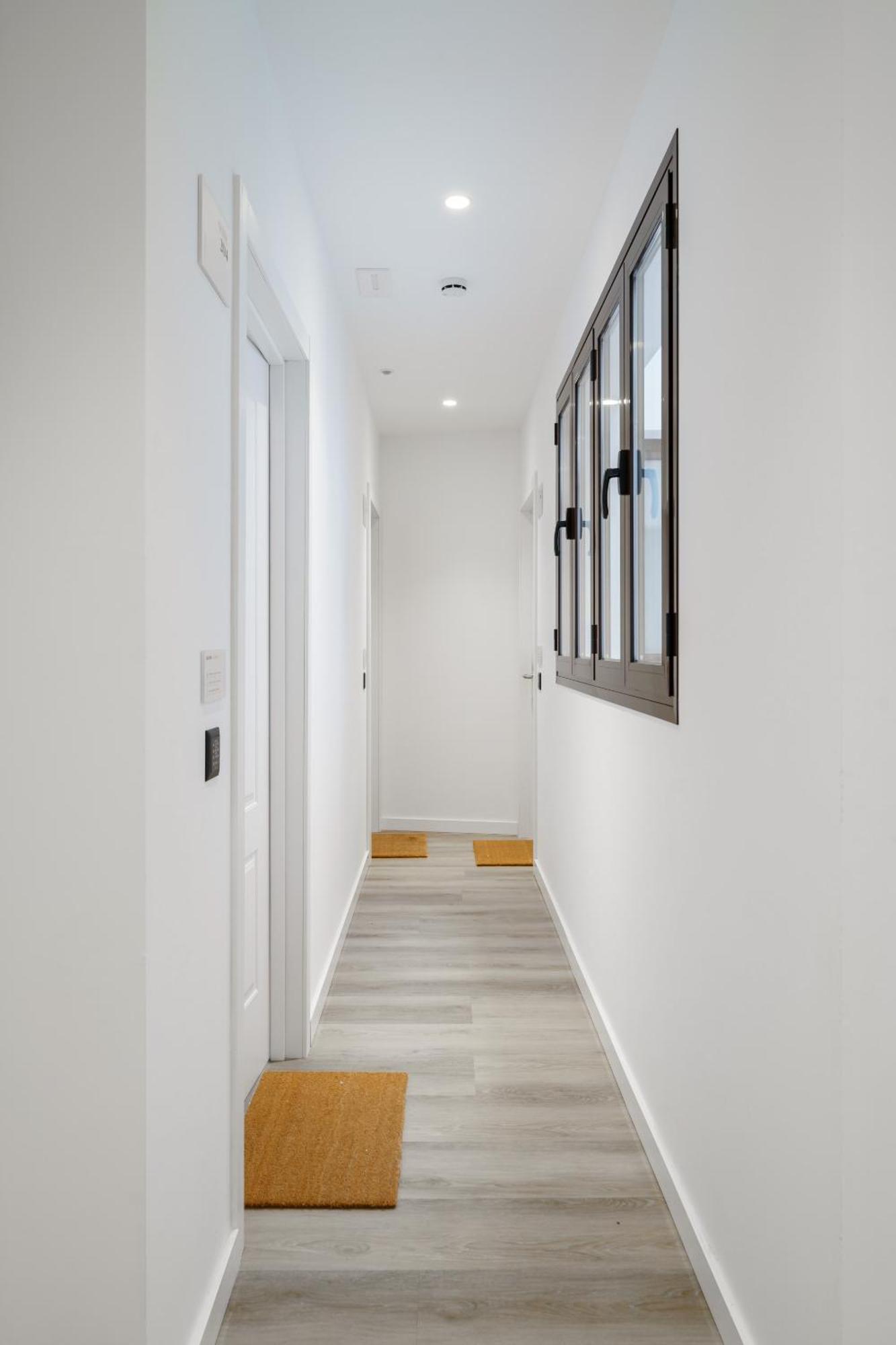 Limehome Malaga Calle Victoria Екстериор снимка