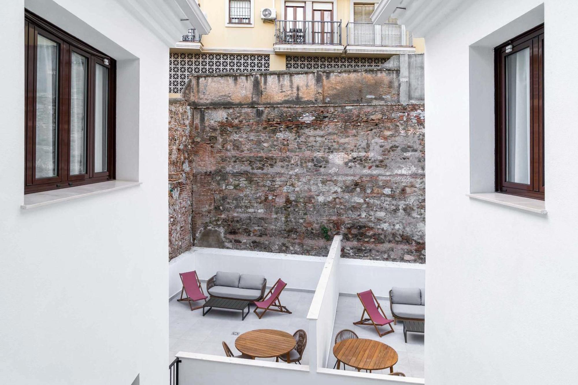 Limehome Malaga Calle Victoria Екстериор снимка