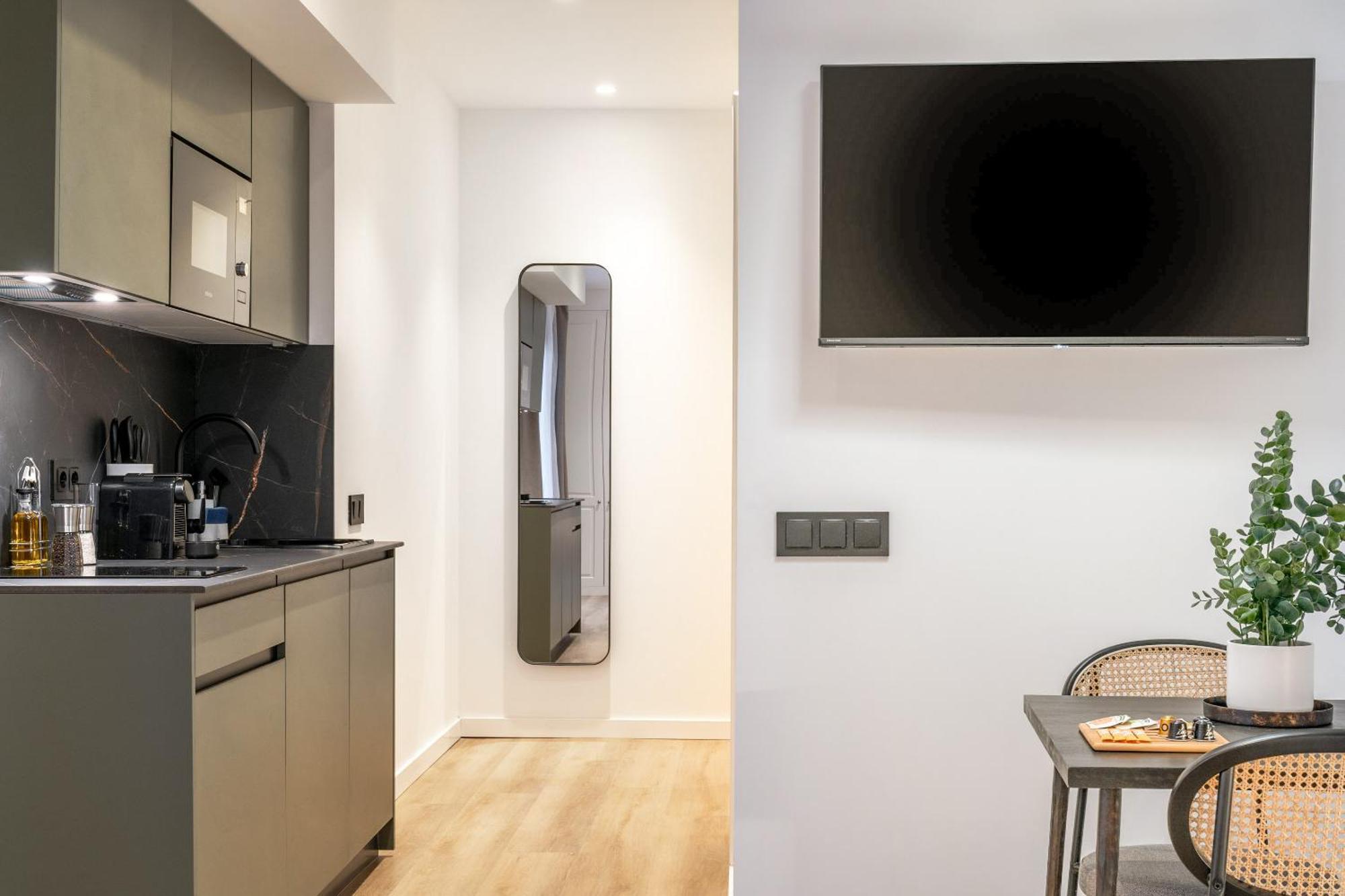 Limehome Malaga Calle Victoria Стая снимка