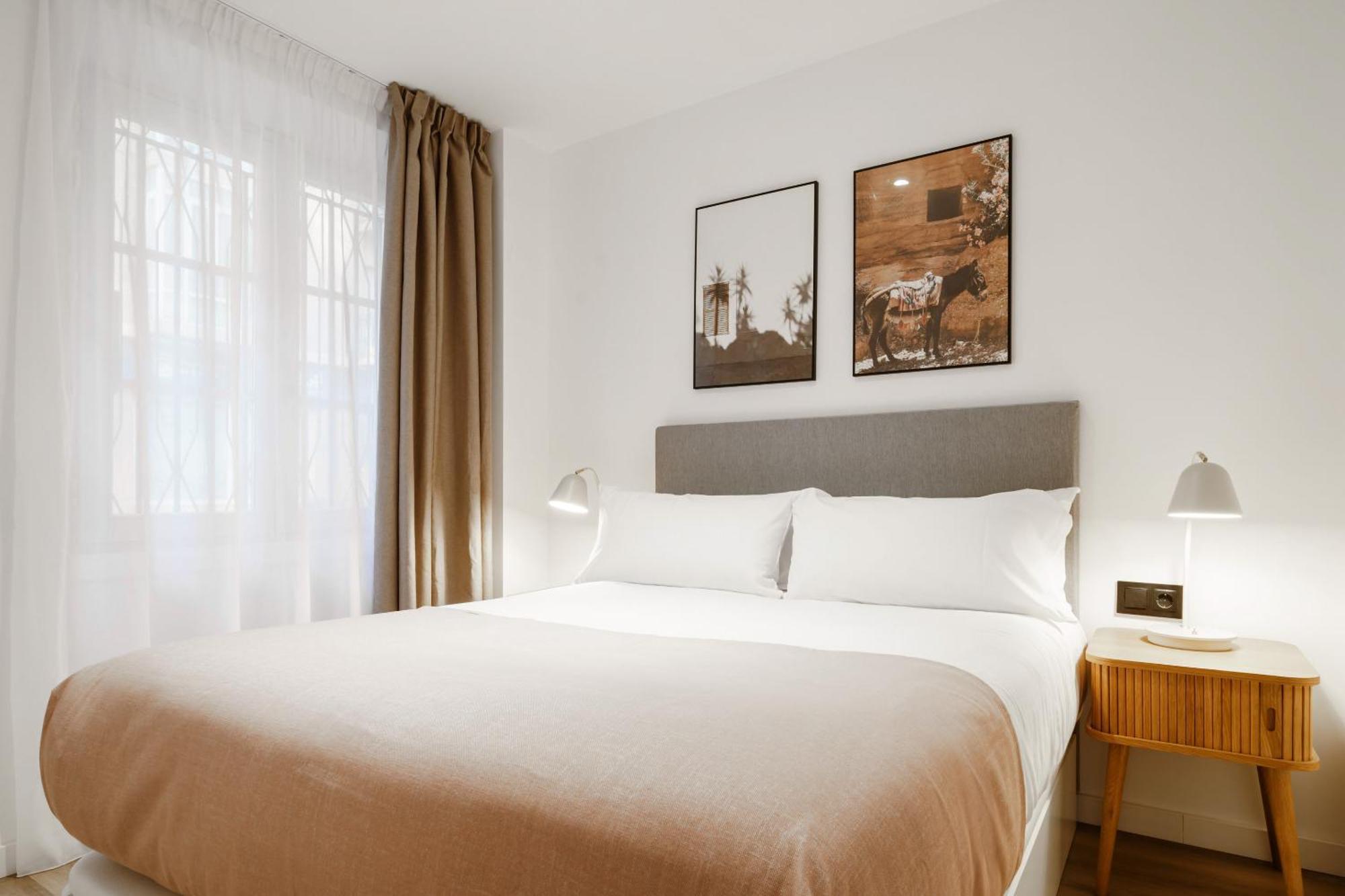 Limehome Malaga Calle Victoria Екстериор снимка
