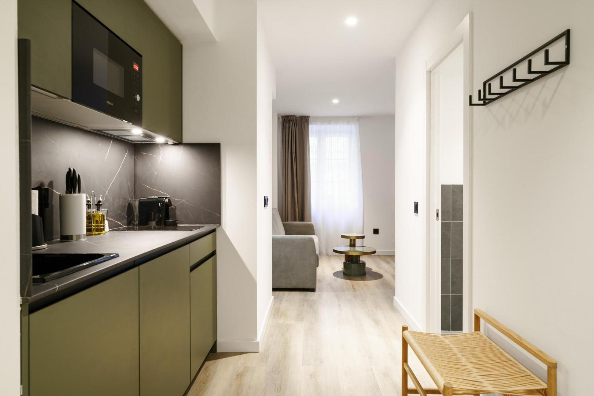 Limehome Malaga Calle Victoria Екстериор снимка