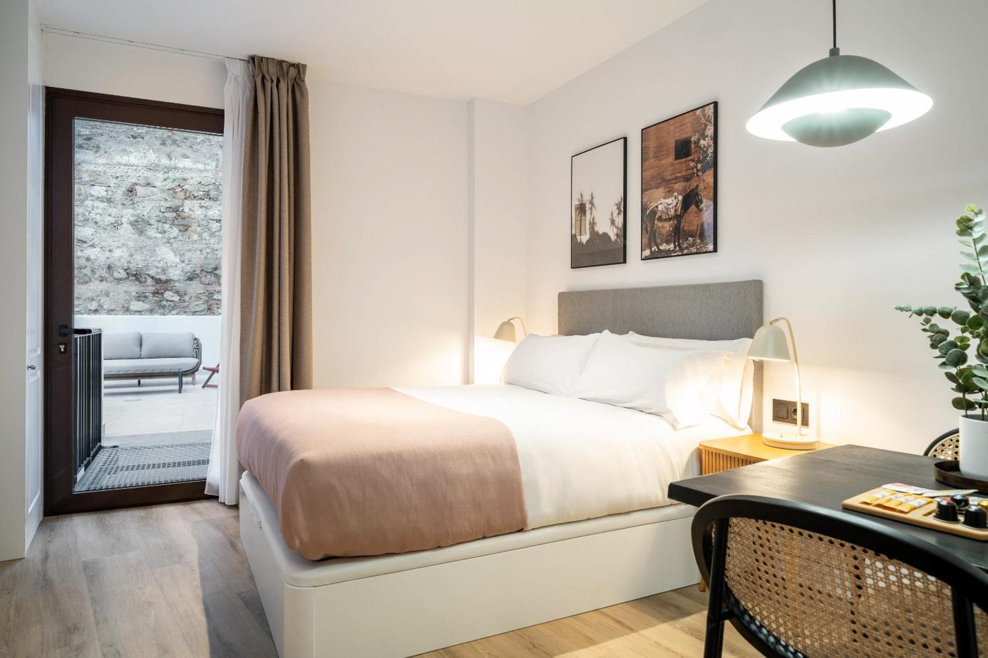 Limehome Malaga Calle Victoria Екстериор снимка