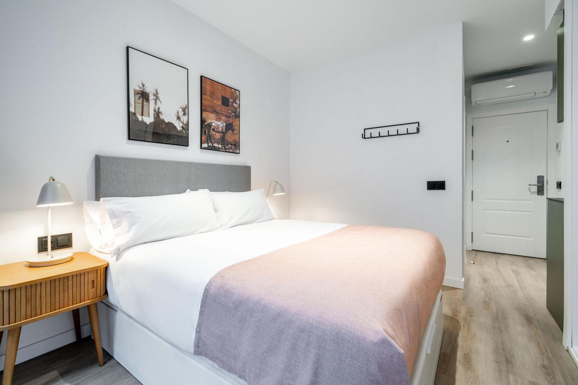 Limehome Malaga Calle Victoria Стая снимка