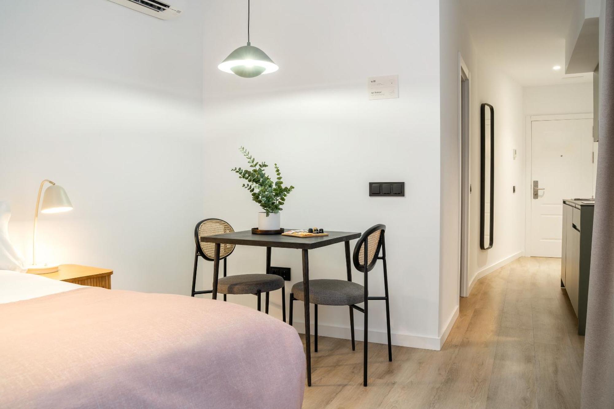 Limehome Malaga Calle Victoria Стая снимка