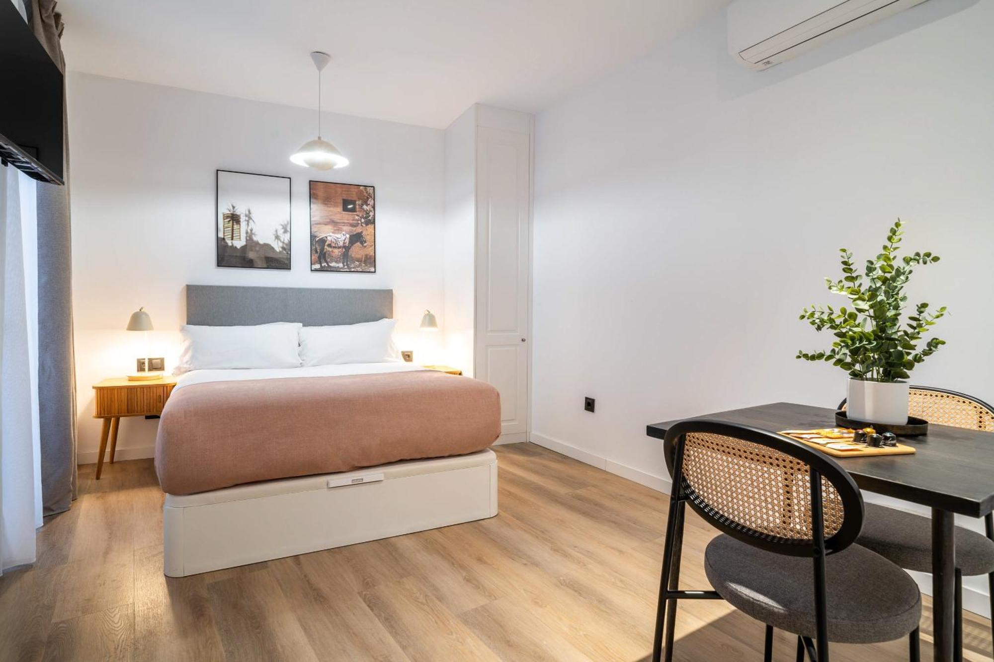 Limehome Malaga Calle Victoria Стая снимка