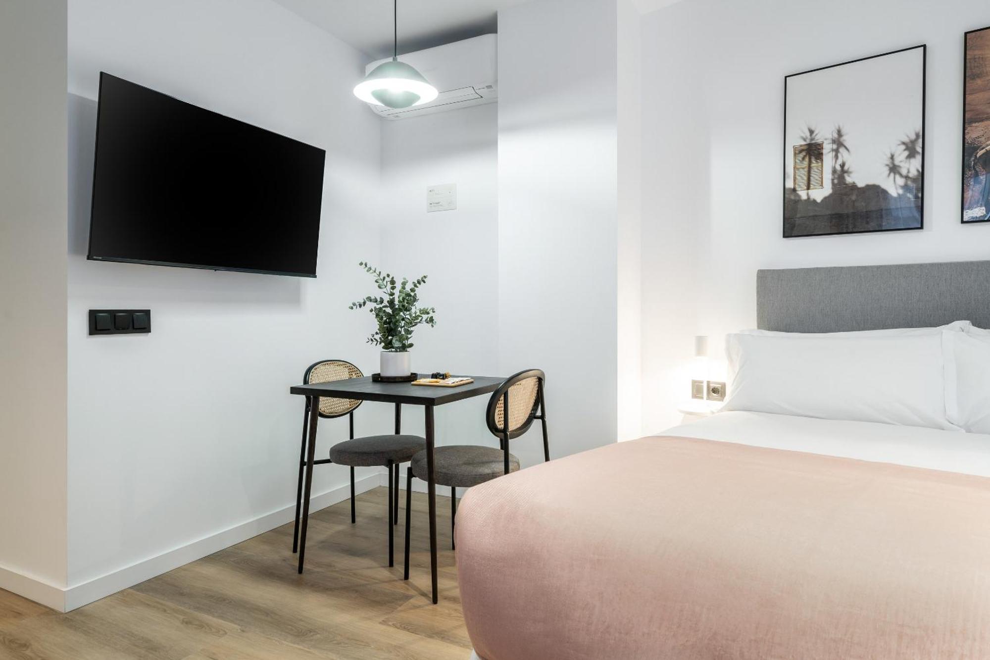 Limehome Malaga Calle Victoria Стая снимка