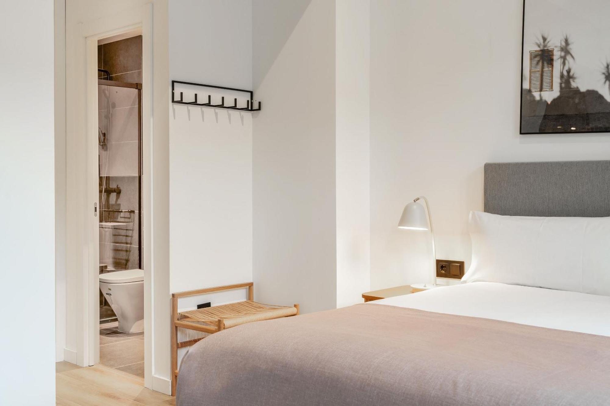Limehome Malaga Calle Victoria Стая снимка