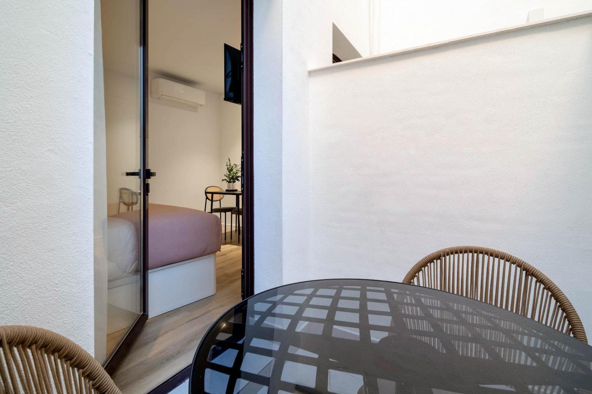 Limehome Malaga Calle Victoria Стая снимка